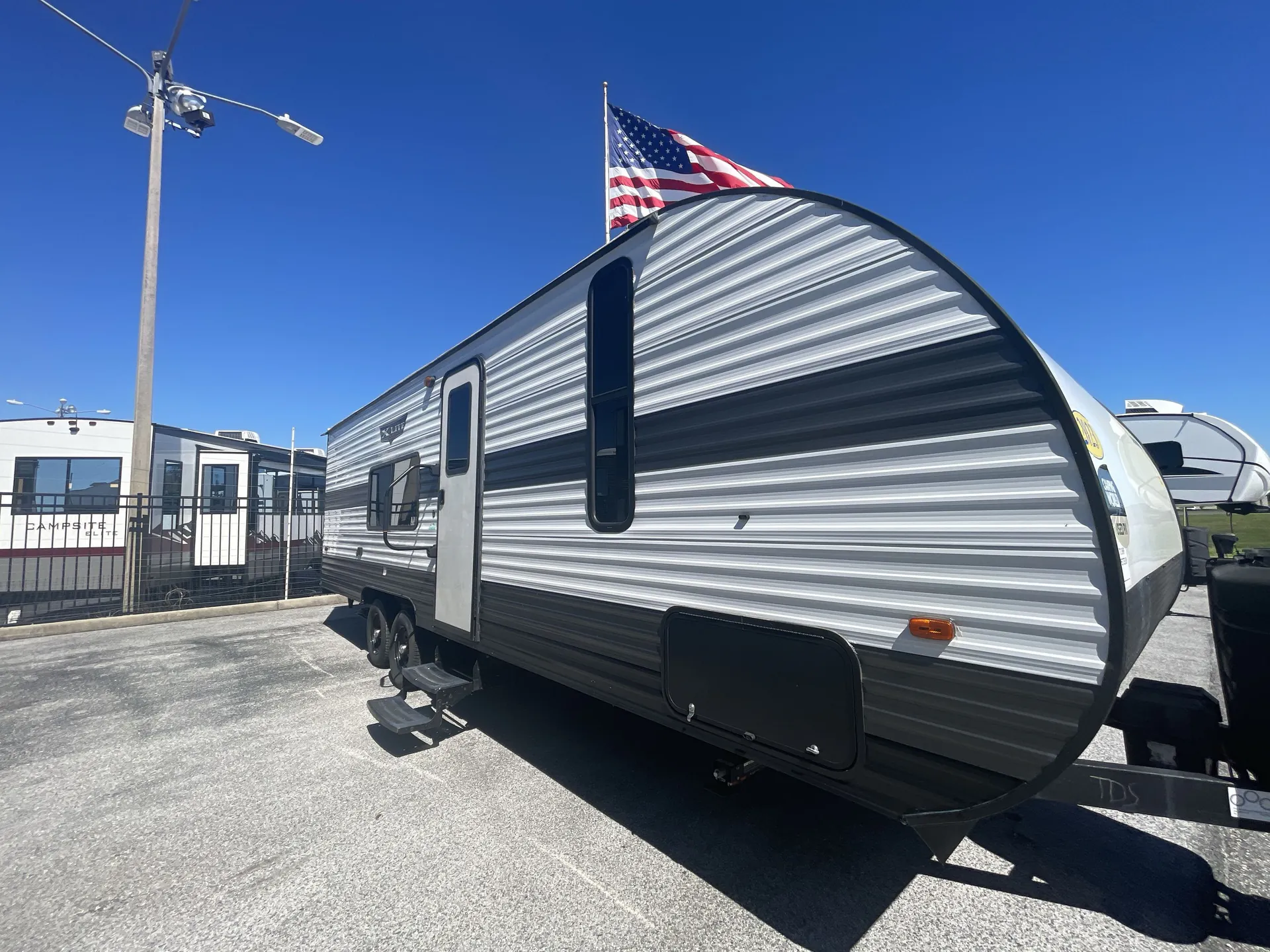 2023 Forest River Wildwood X-Lite 261BHXL — campside