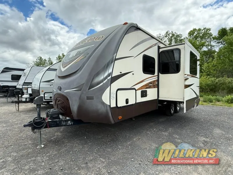 2015 Keystone RV Laredo 240MK - Photo 4