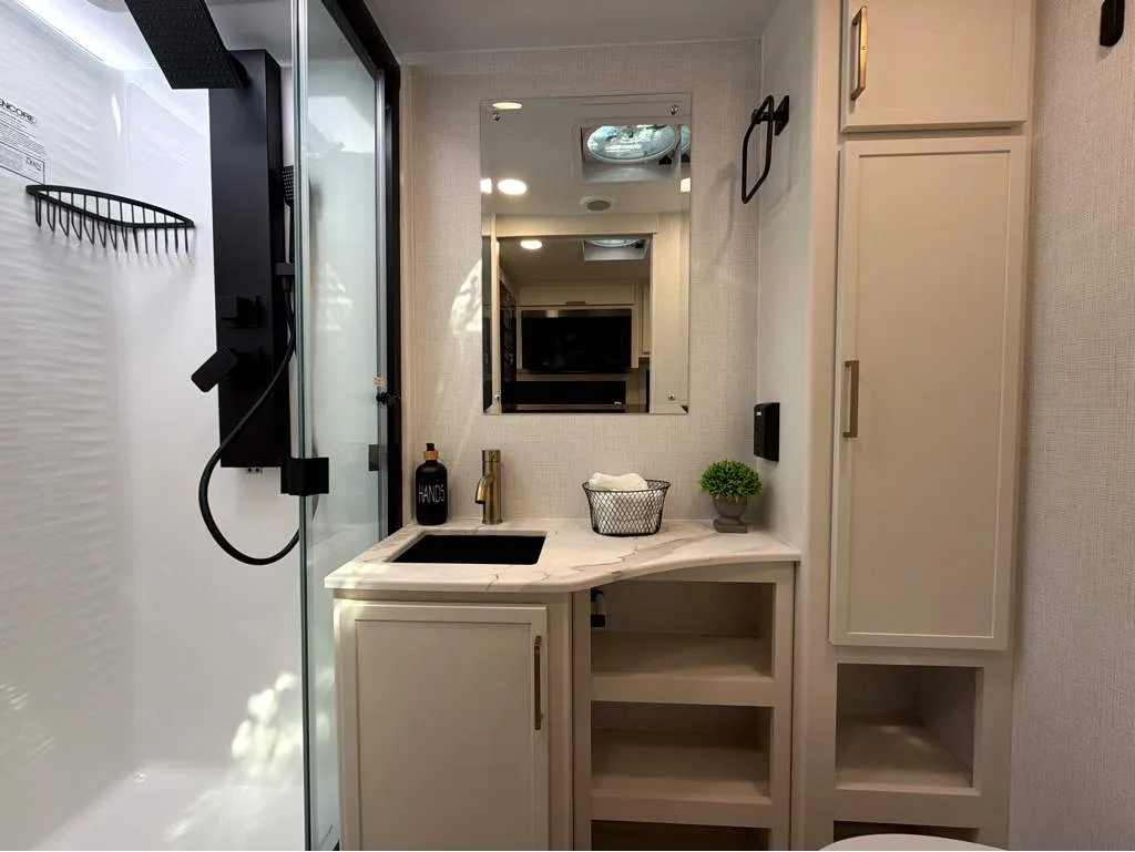 2026 Brinkley Model Ix 20X, Photos photo 12