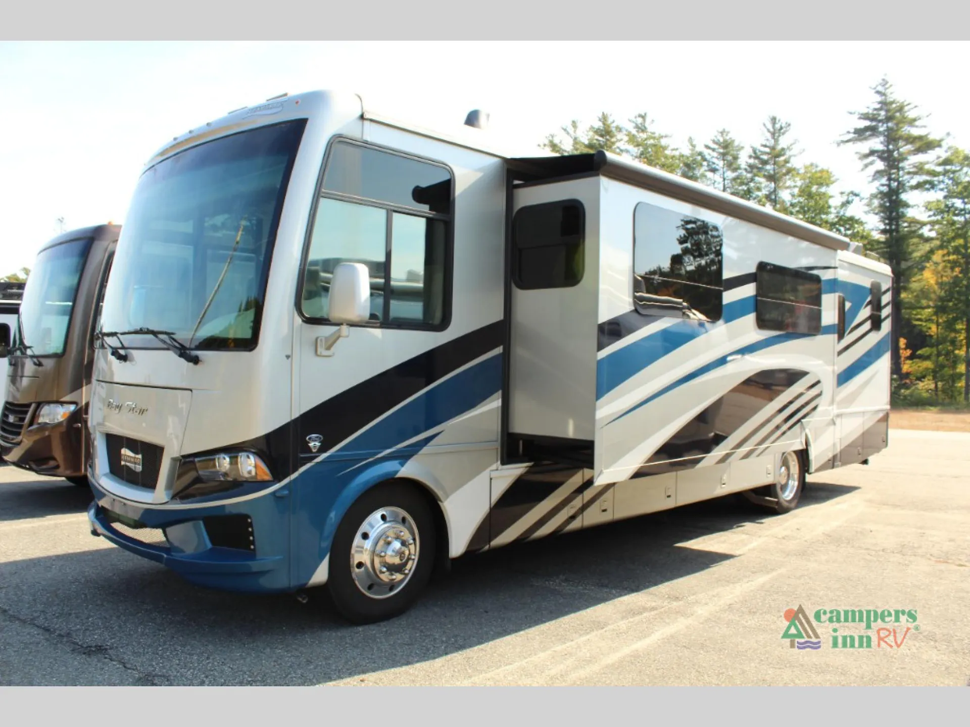 2022 Newmar Bay Star 3609 - Photo 2