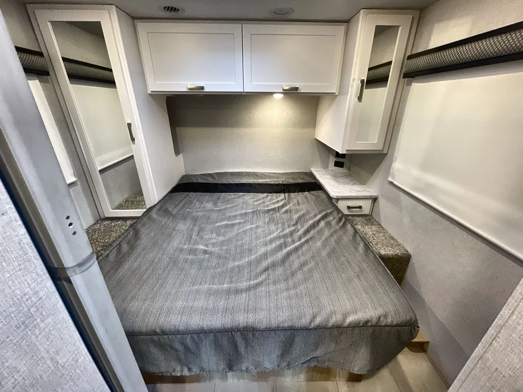 2026 Thor Motor Coach Freedom Elite 28HZ, Photos photo 15
