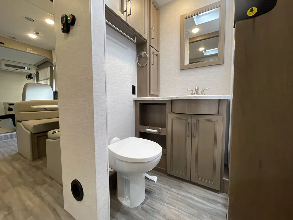 2026 Thor Motor Coach Freedom Traveler A29, Photos photo 18