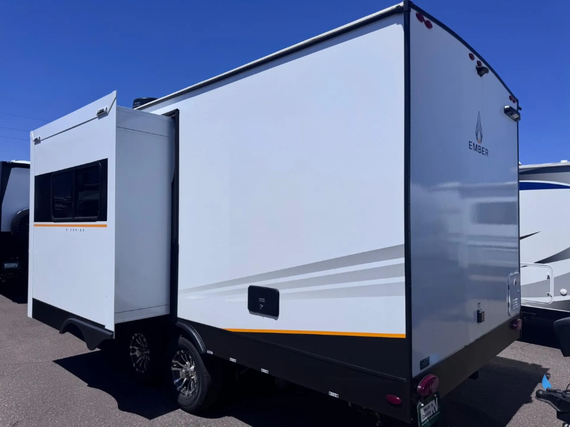 2026 Ember RV E-Series 21RKE - Photo 4