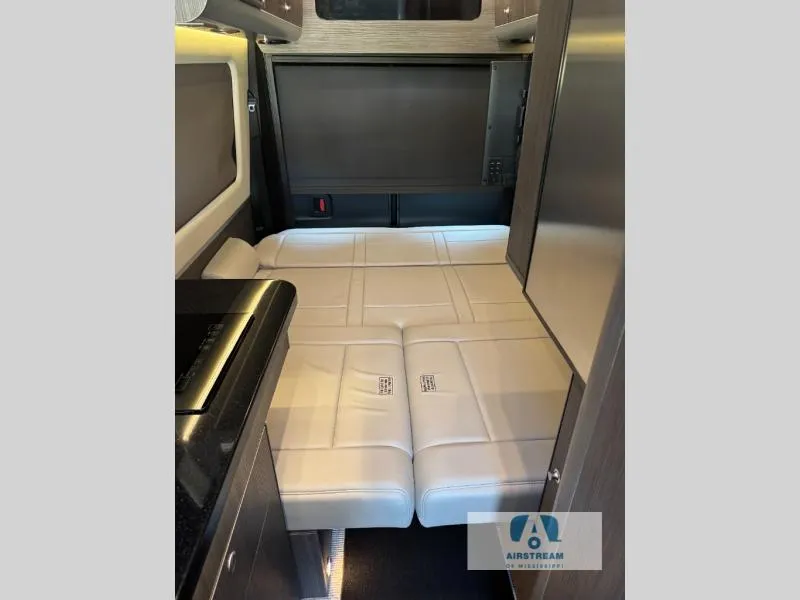 2024 Airstream Interstate 19 Used    Std. Model - Photo 4