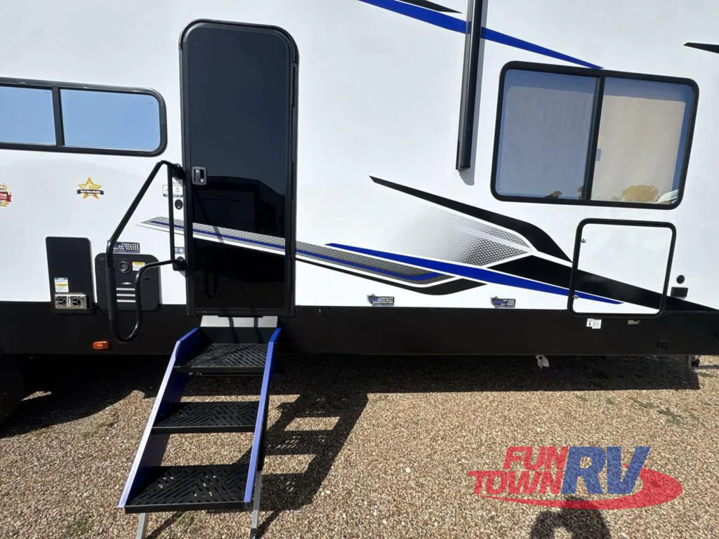 2026 Forest River Vengeance Rogue Armored 32L132, Photos photo 10