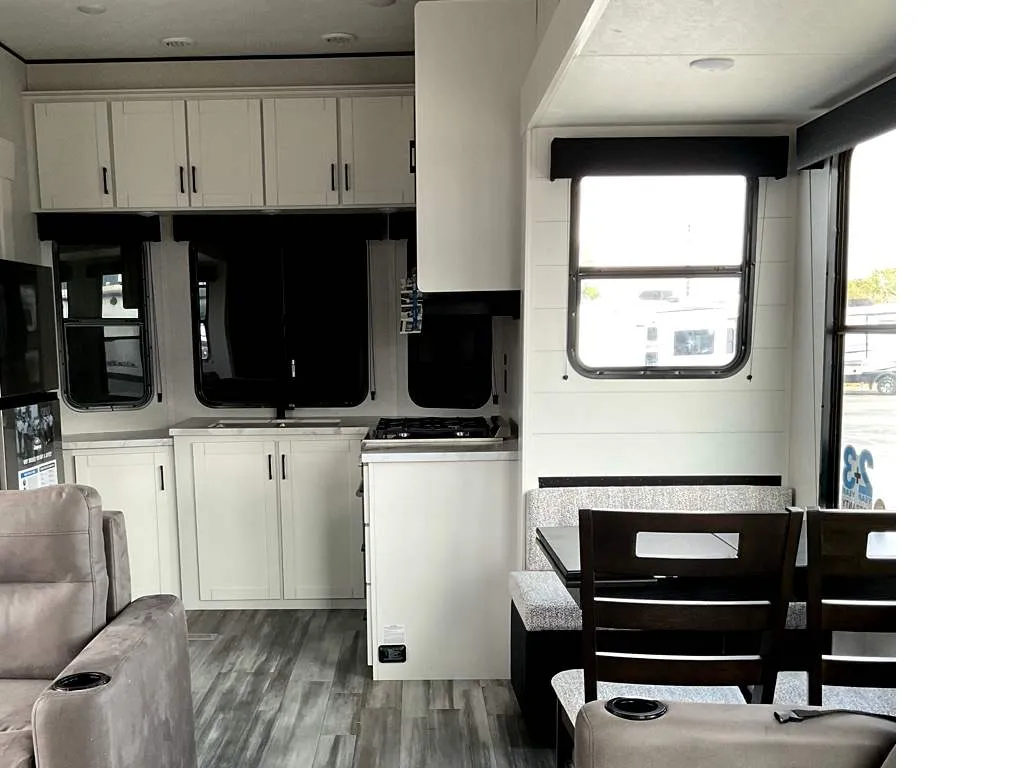 2026 Jayco Jay Flight Bungalow 404LOFT DS, Photos photo 7