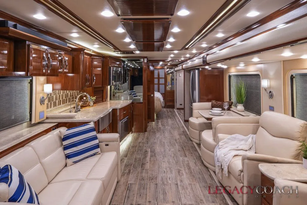 2018 Newmar King Aire 4553 - Photo 4