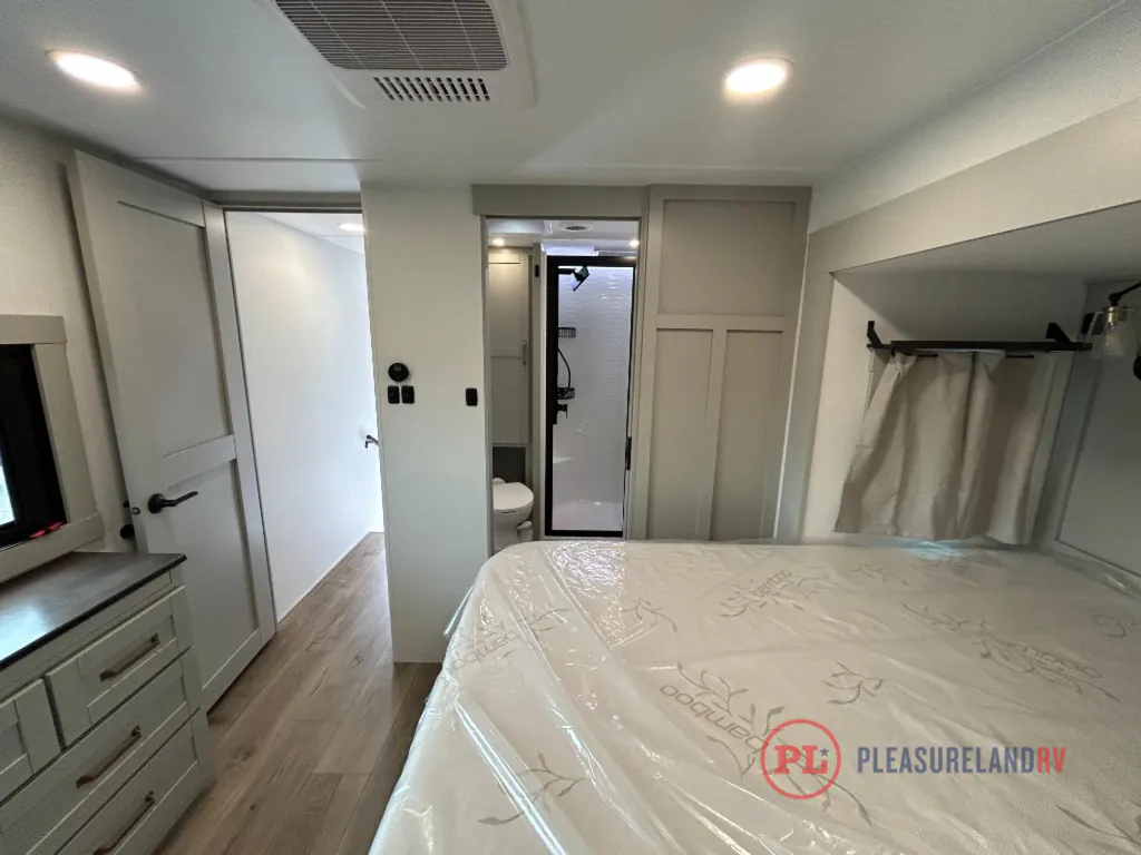2026 Brinkley Model Z 3420, Photos photo 23