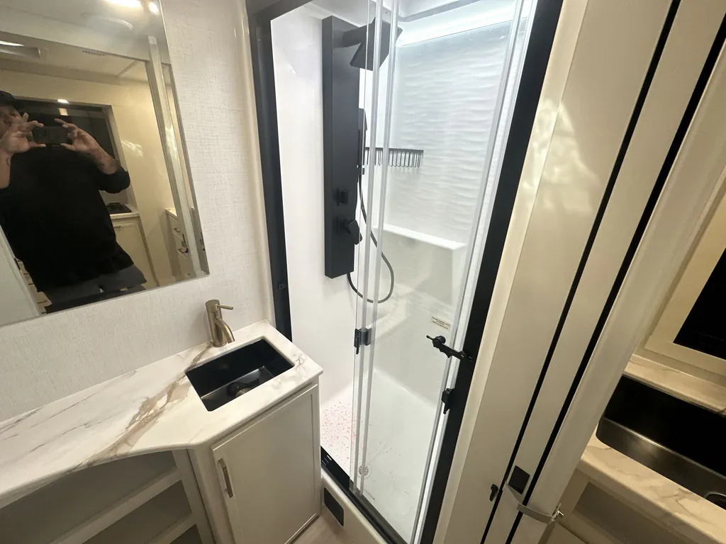 2026 Brinkley Model Ix 23X, Photos photo 11