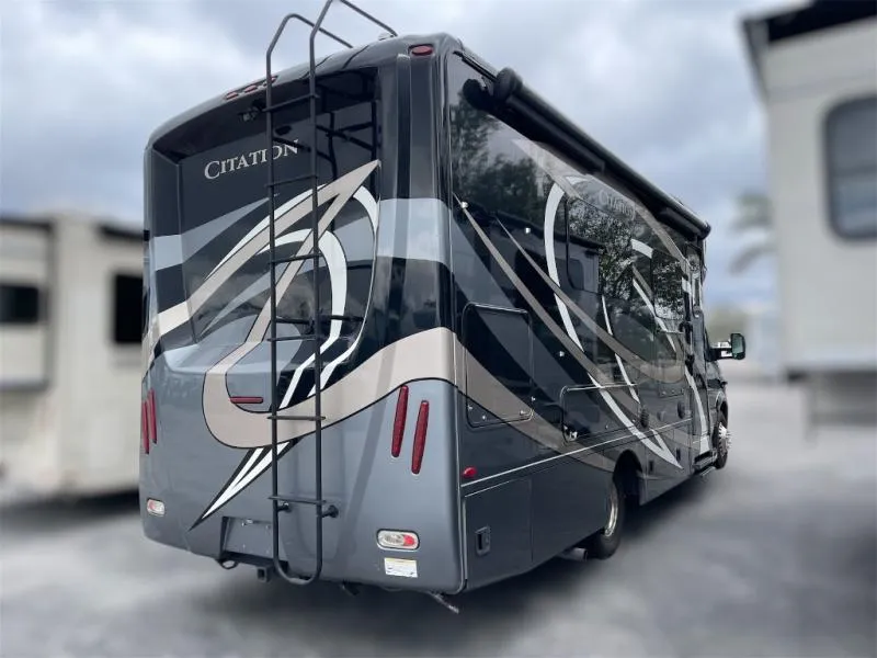 2018 Thor Motor Coach Citation 24SV - Photo 4