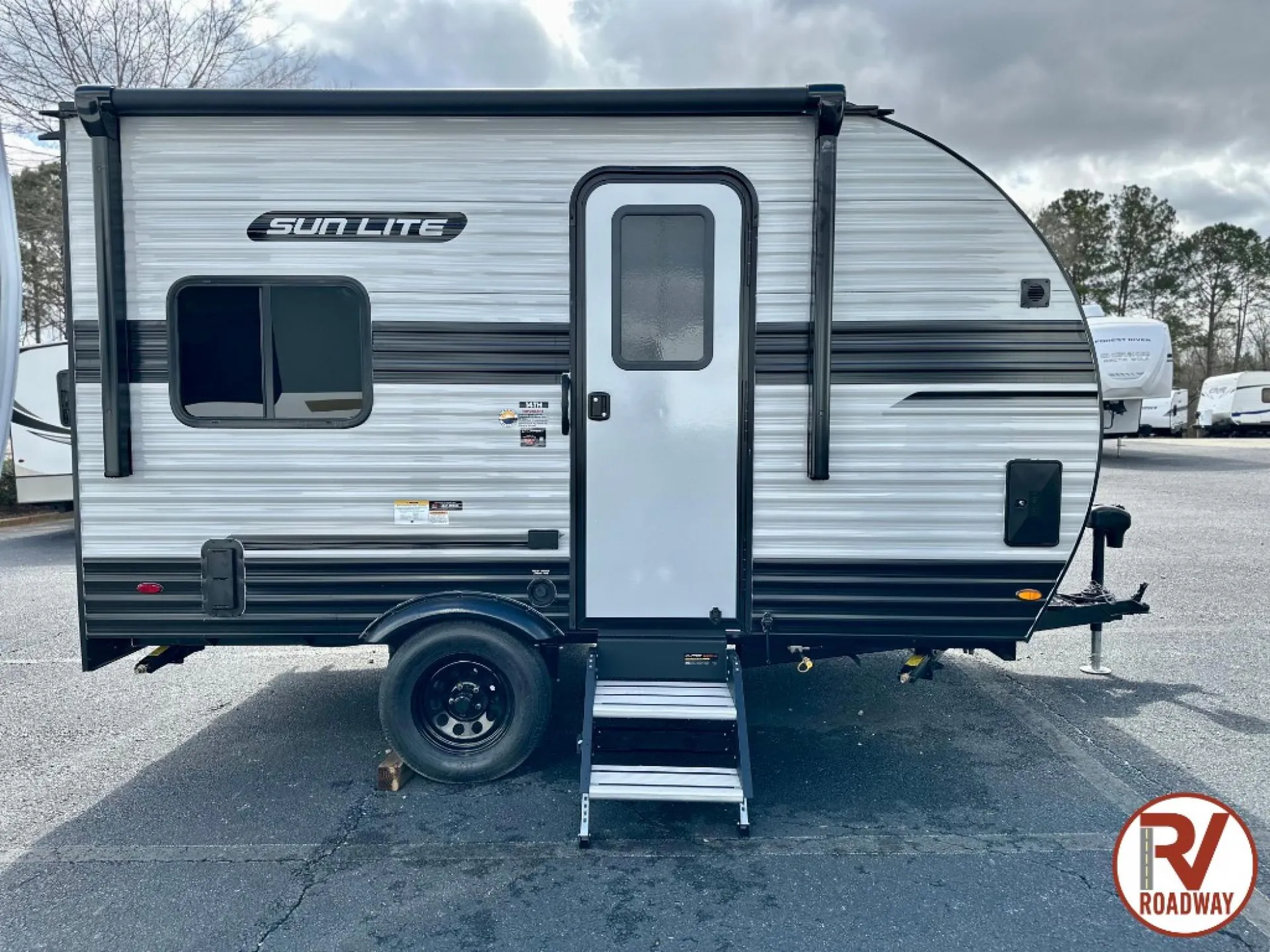 2025 Sunset Park RV Sun Lite 14TH - Photo 3