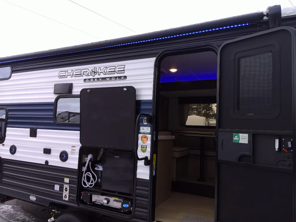 2026 Forest River Cherokee Grey Wolf 23MS — Photo 6