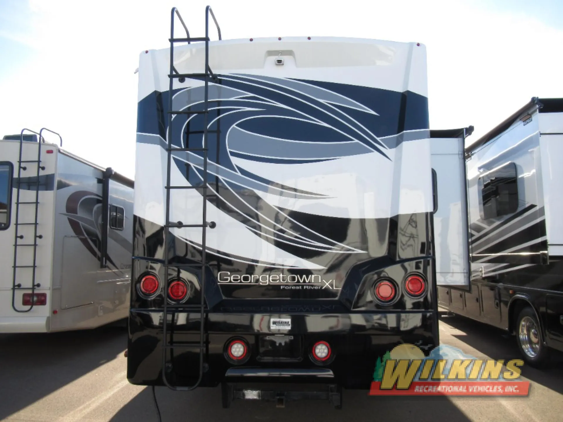 2018 Forest River Georgetown XL 369DS — Photo 5