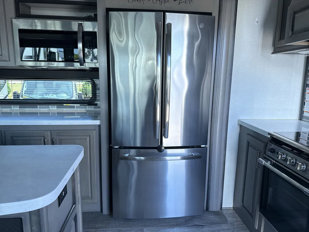 2021 Keystone Montana 3231CK, Photos photo 8