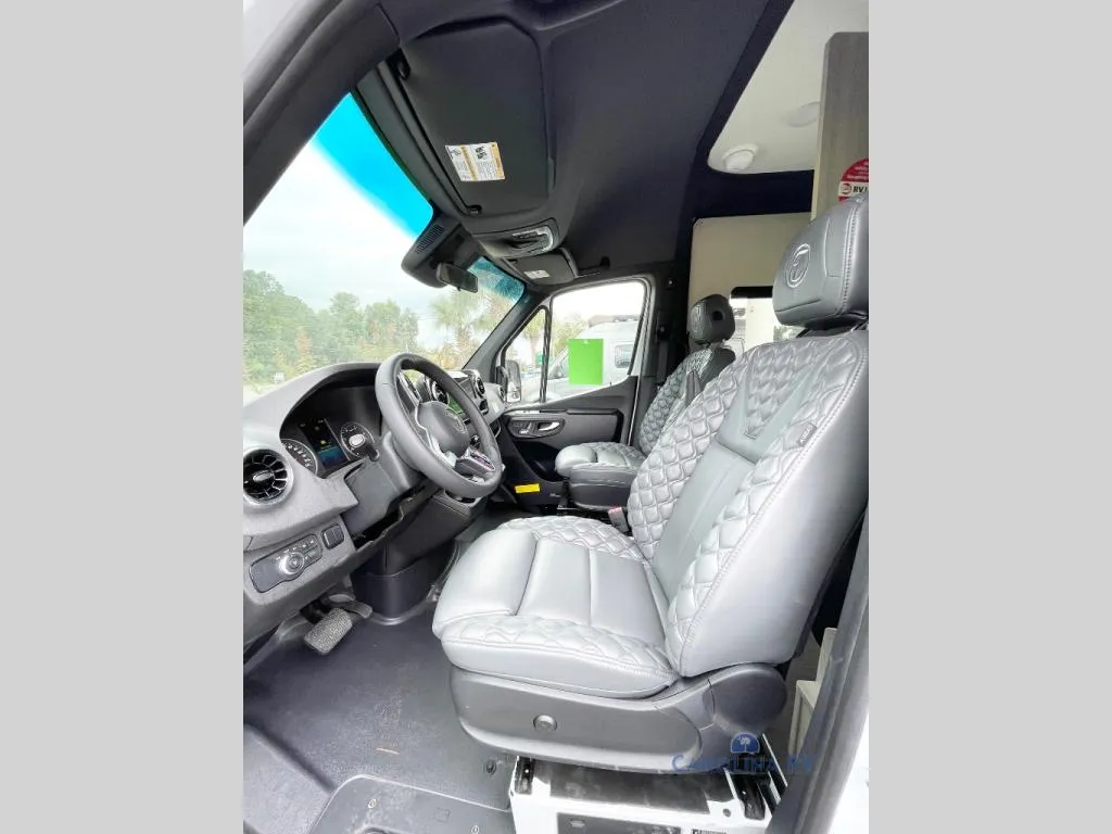 2025 Tiffin Motorhomes GT1 New    19 AG - Photo 4