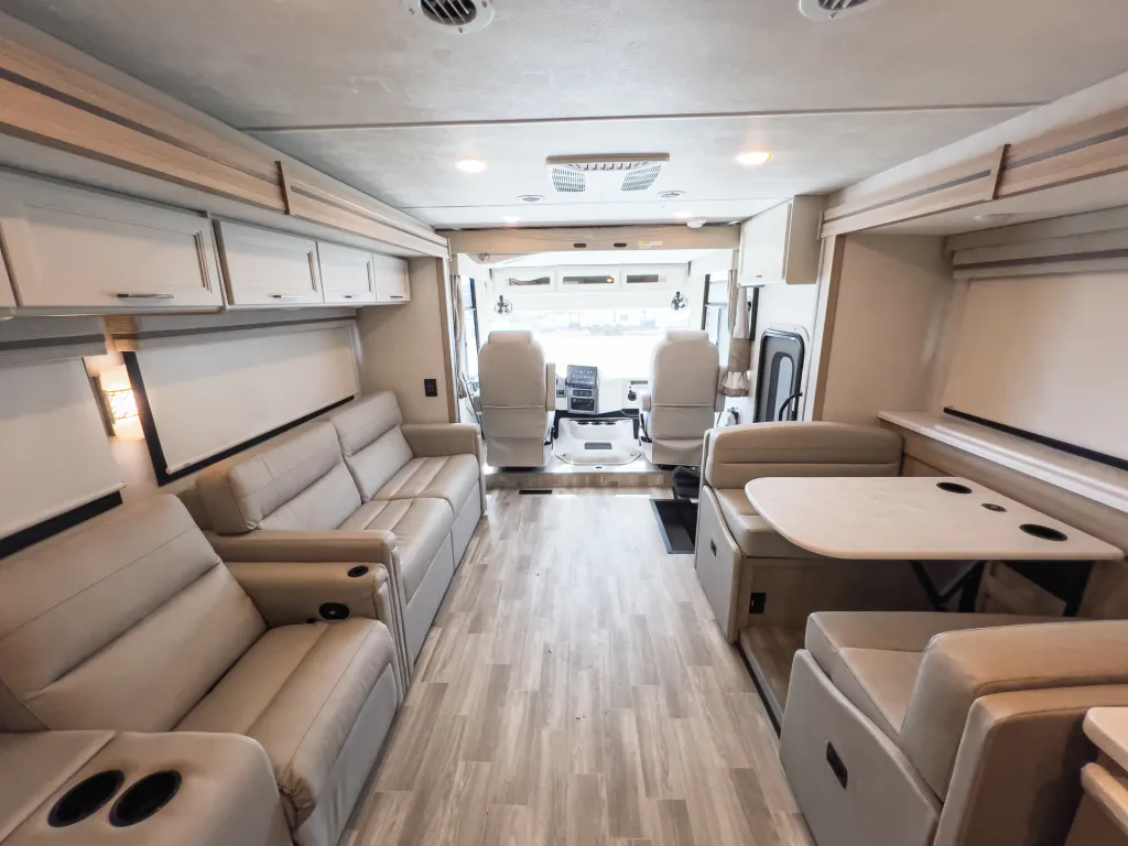 2027 Thor Motor Coach Windsport 36H, Photos photo 4