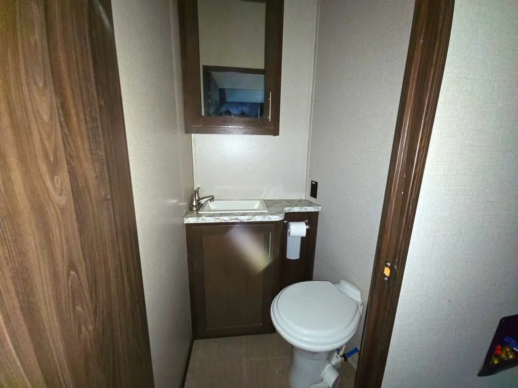 2019 Jayco Seismic Luxury Series 3512, Photos photo 21