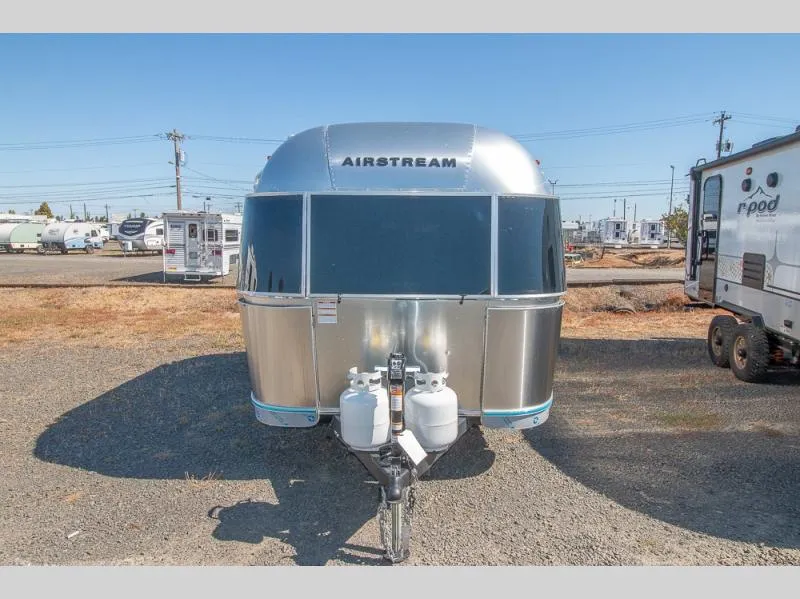 2026 Airstream Caravel 16RB - Photo 3