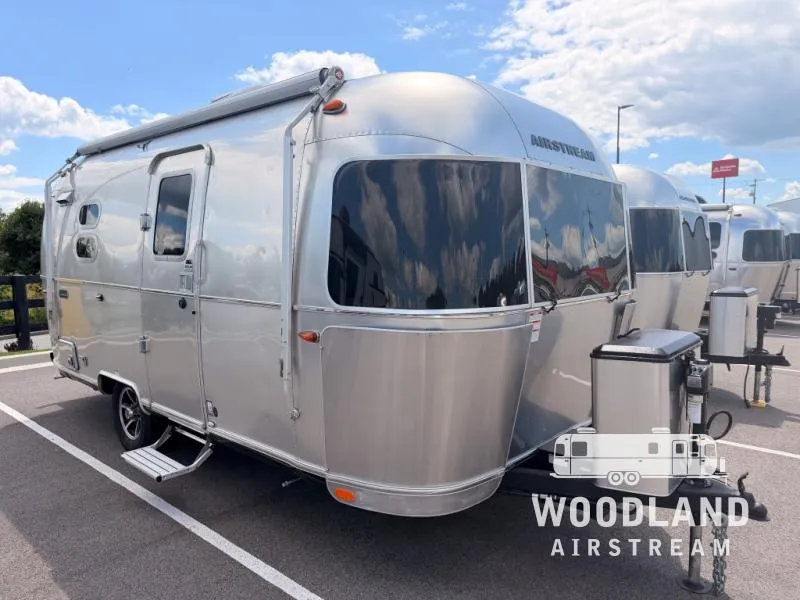 2024 Airstream Caravel 20FB - Photo 2