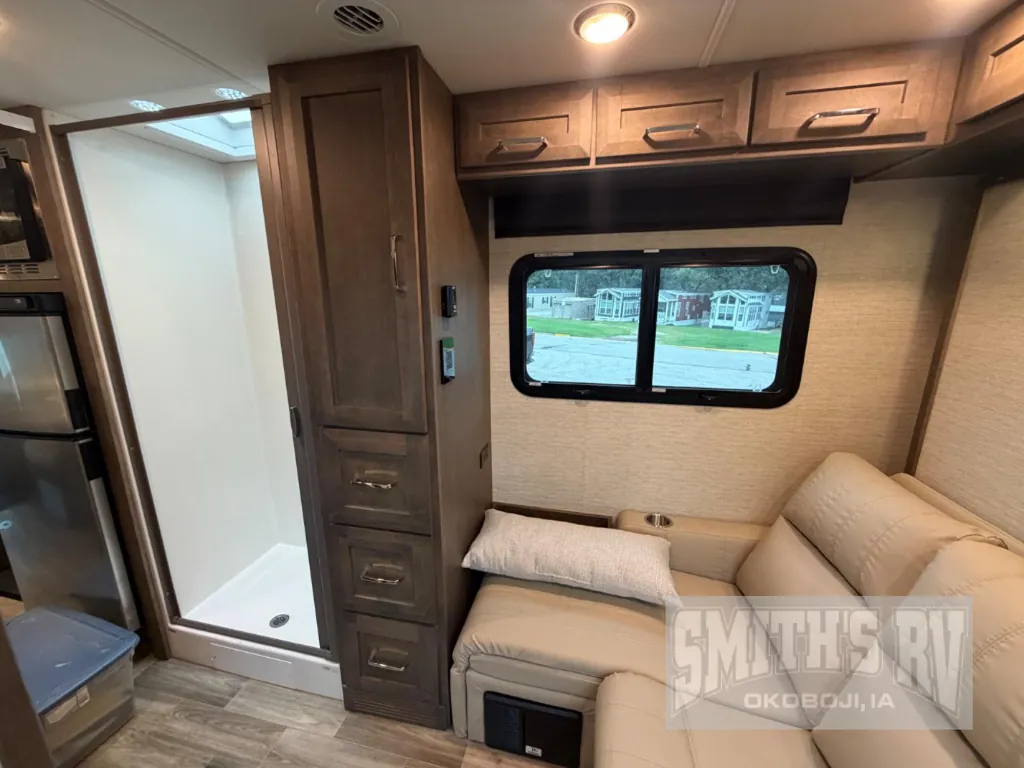 2025 Tiffin Wayfarer 25 RLW, Photos photo 16