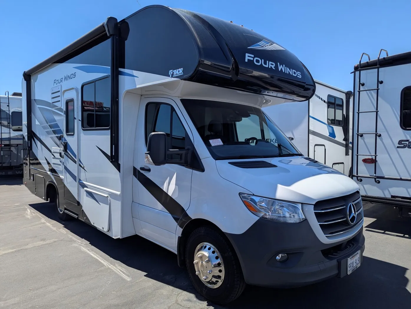 2024 Thor Motor Coach Four Winds Sprinter 24LW - Photo 2