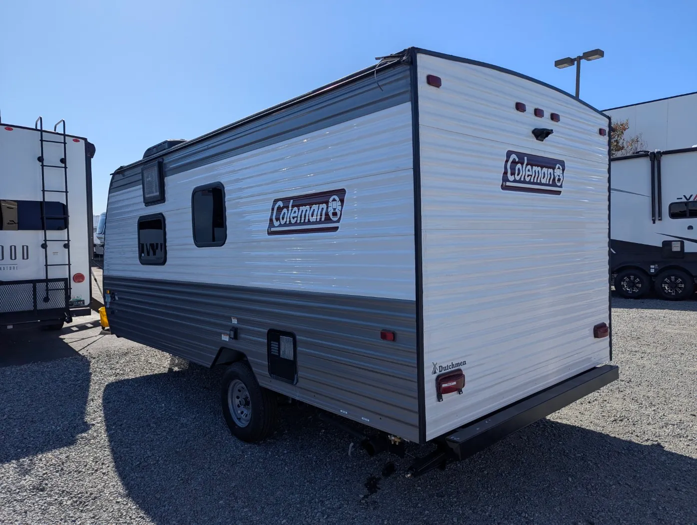 2023 Dutchmen Coleman Lantern LT 17R - Photo 4