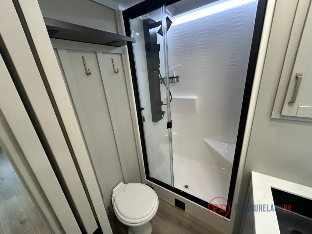 2026 Brinkley Model Z AIR 297, Photos photo 15