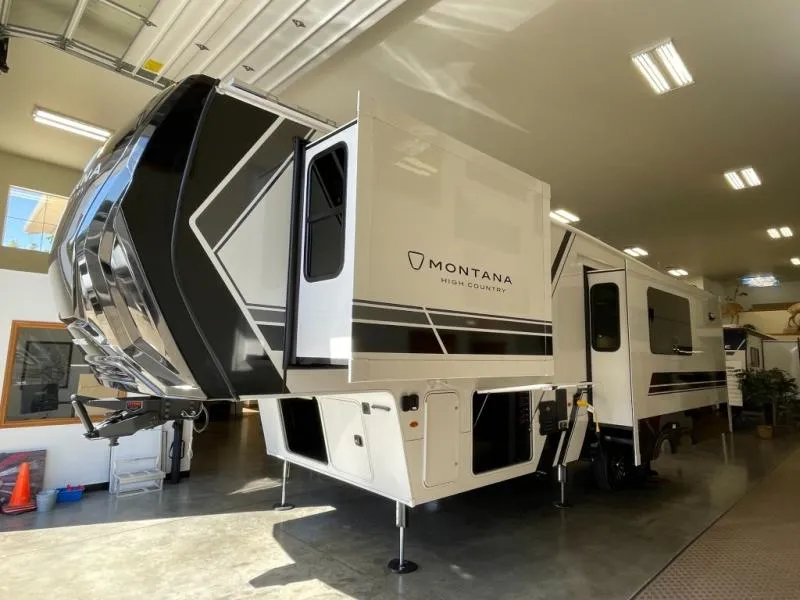2026 Keystone RV Montana High Country 300RK - Photo 3