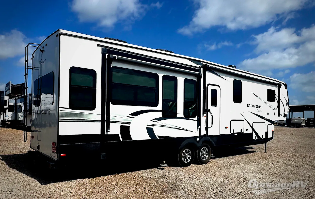 2023 Coachmen Brookstone 398MBL - Photo 3