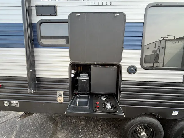 2021 CHEROKEE GREY WOLF 274RK - Photo 3