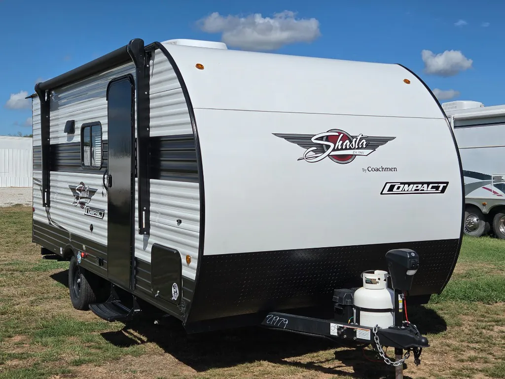 2024 Shasta Compact 18BH - Photo 2