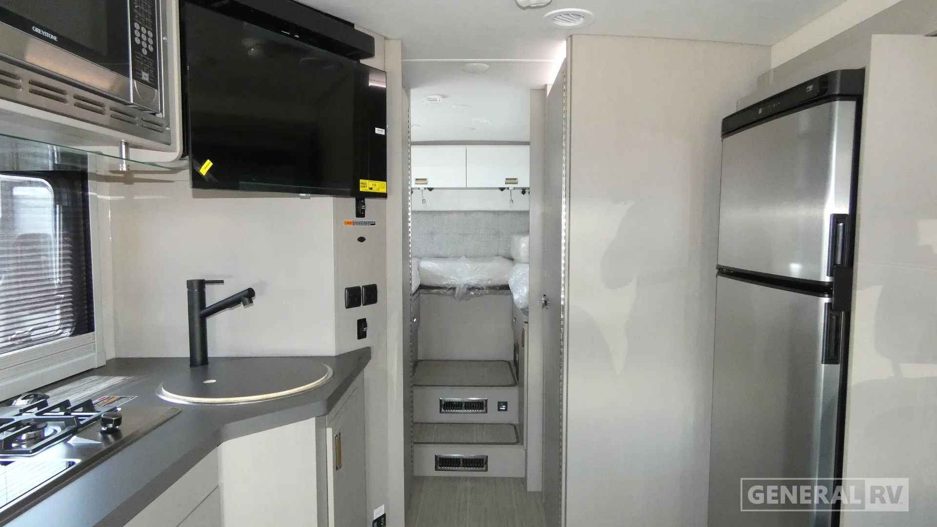 2027 Winnebago View 24R - Photo 3