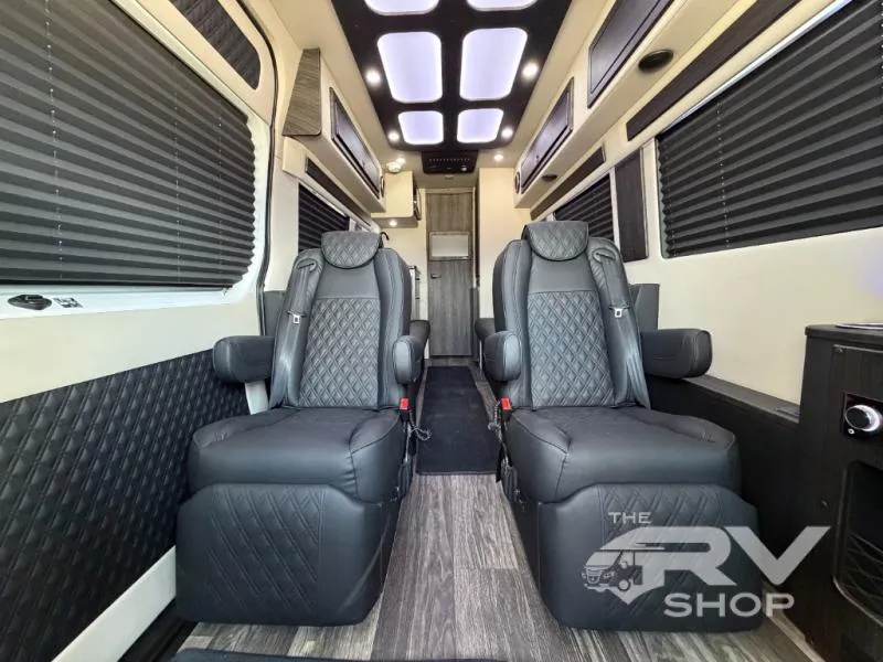 2026 OGV Luxury Coach V-Cruise 10OBWA - Photo 4