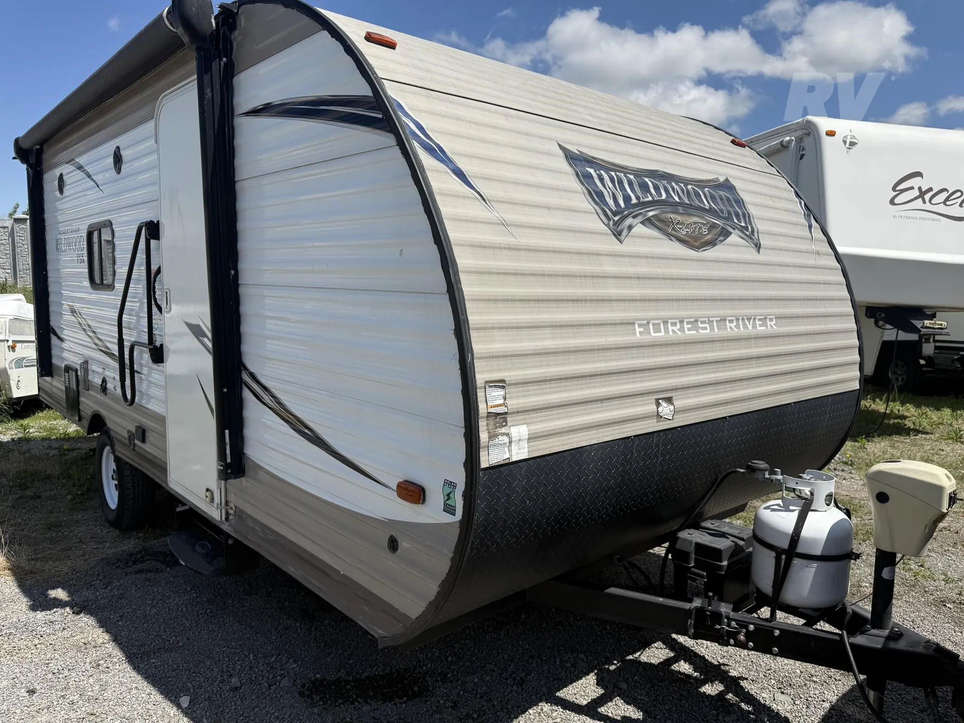 2017 FOREST RIVER WILDWOOD X-LITE FSX 196BH - Photo 2