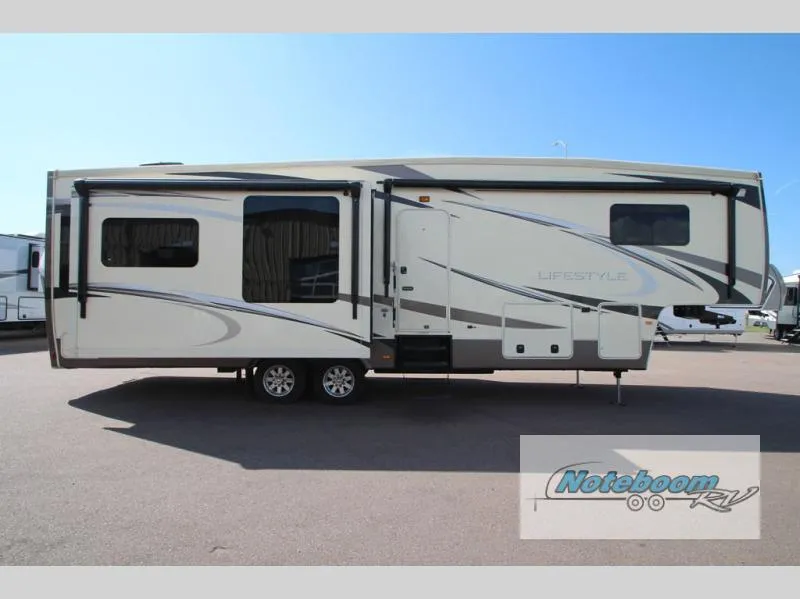 2015 Lifestyle Luxury RV Lifestyle 36FW - Main photo