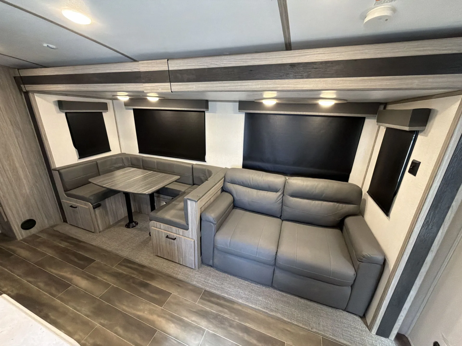 2023 Keystone Passport 3352BH — living area main