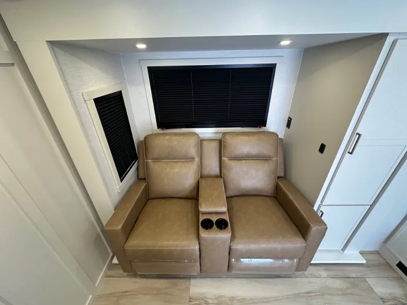 2026 Brinkley Model Ix 20X, Photos photo 6