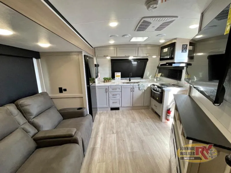 2027 Jayco Jay Feather 24FK - Photo 4
