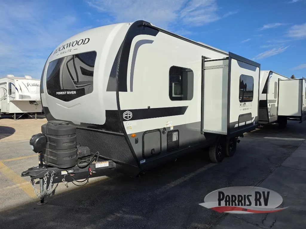 2026 Forest River Rockwood Mini Lite 2109S - Photo 3