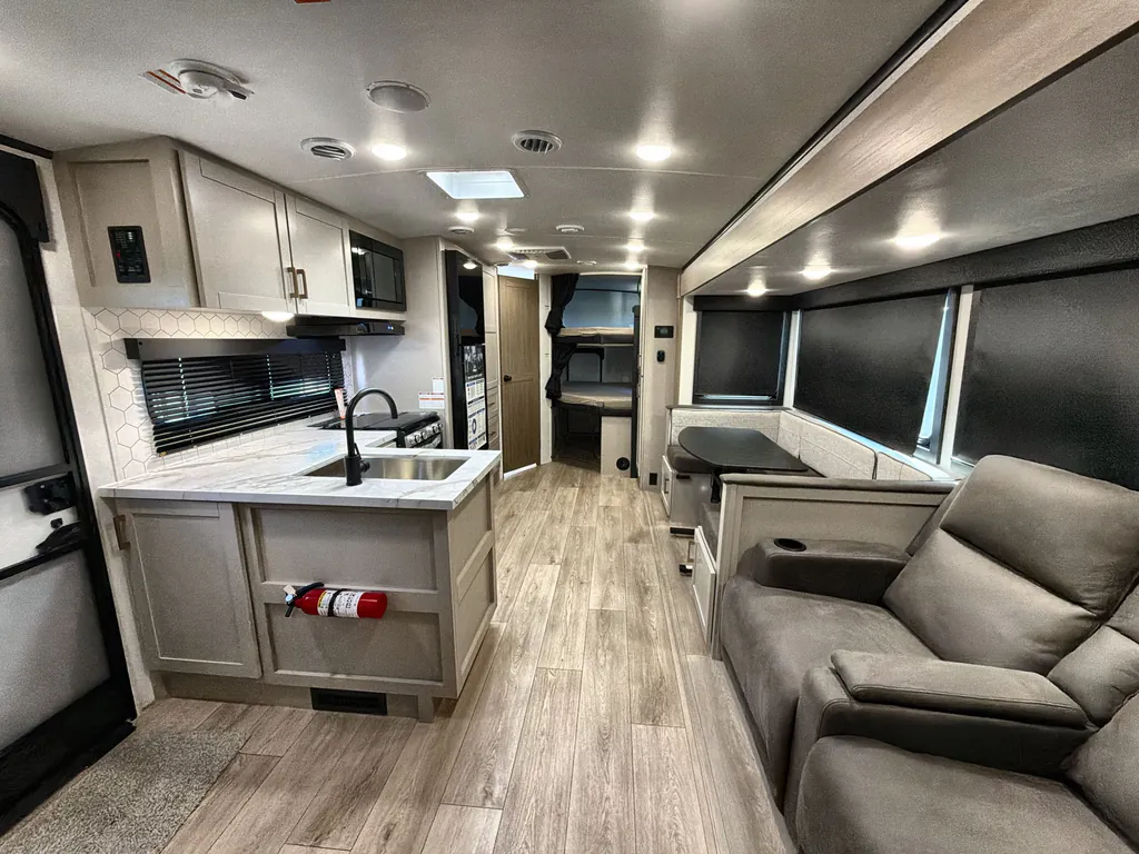 2027 Jayco Jay Feather 29BHB, Photos photo 2