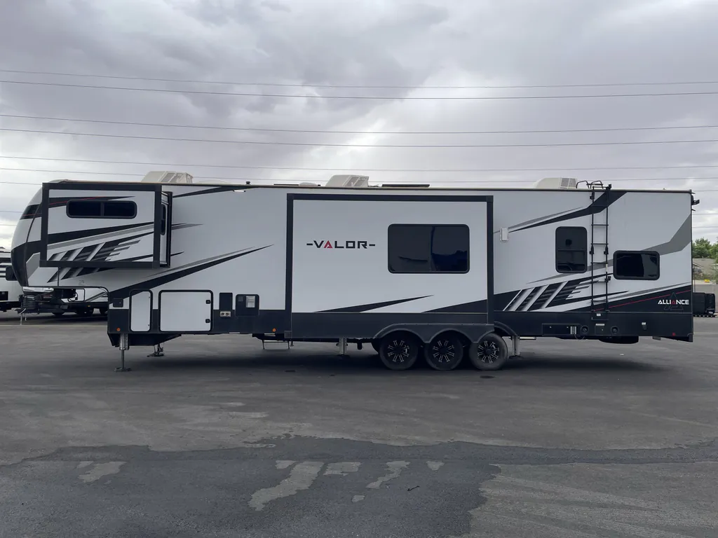 2023 Alliance RV Valor 42V13, Photos photo 6