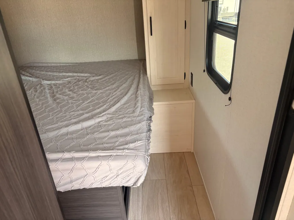 2027 Shasta RVs i-5 Edition 525RS, Photos photo 35