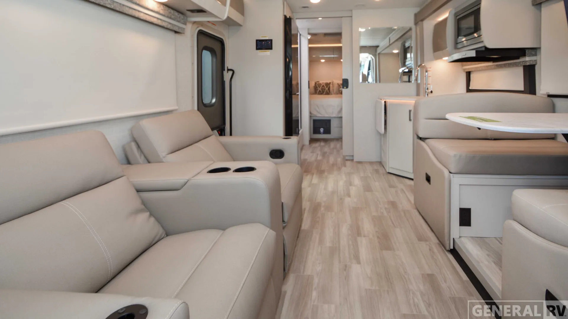 2026 Thor Motor Coach Vegas 281 - Photo 3