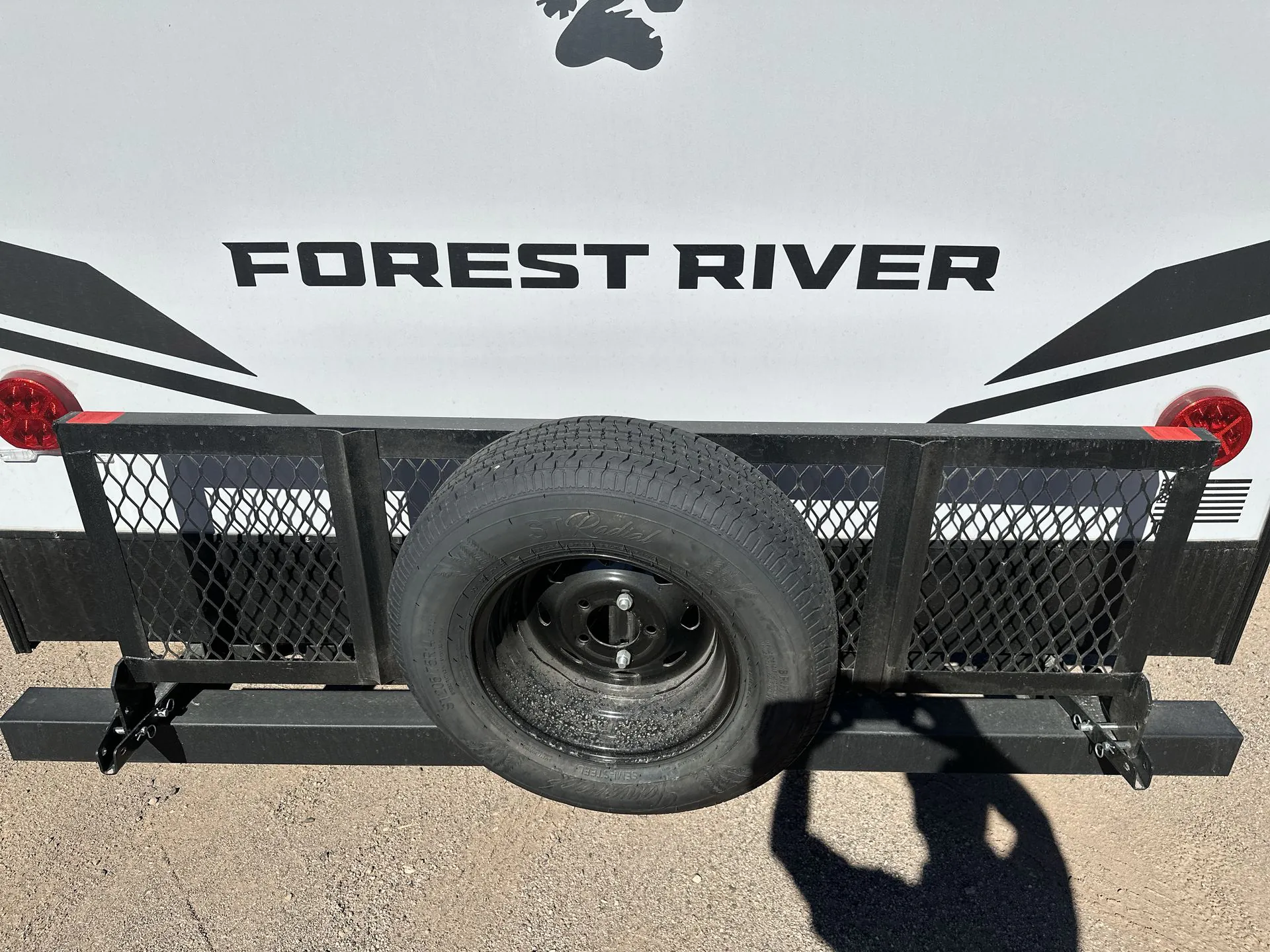 2026 Forest River Cherokee Grey Wolf Black Label 27GHBL - Photo 2