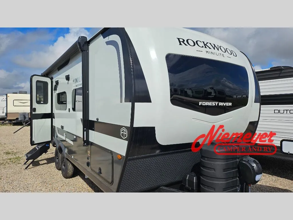 2026 Forest River Rockwood Mini Lite 2109S - Photo 2