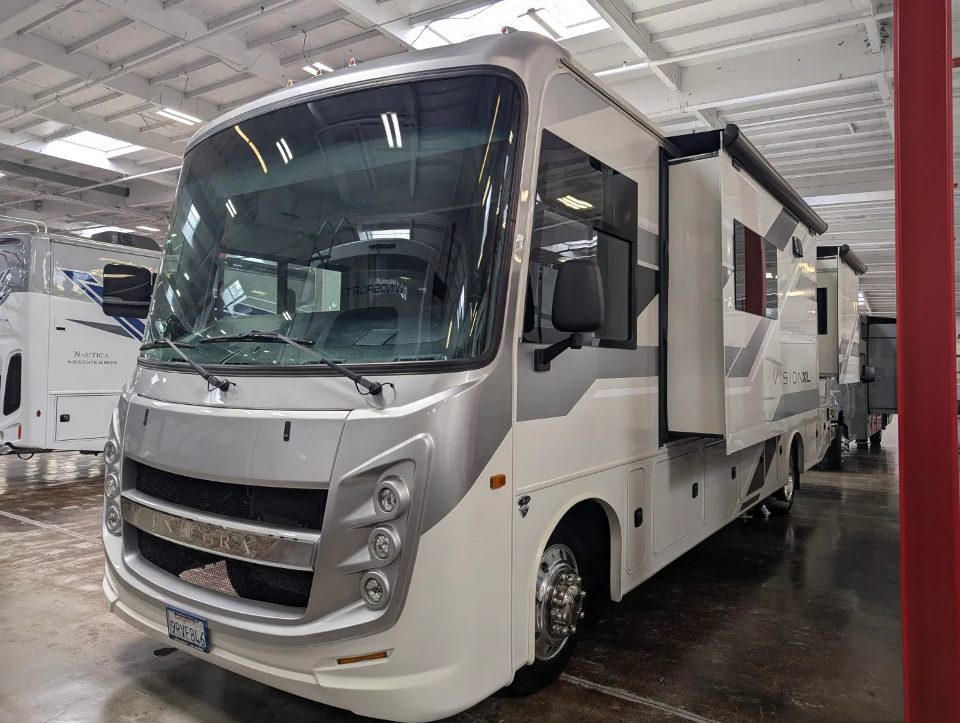 2025 Entegra Coach Vision XL 31UL - Photo 3