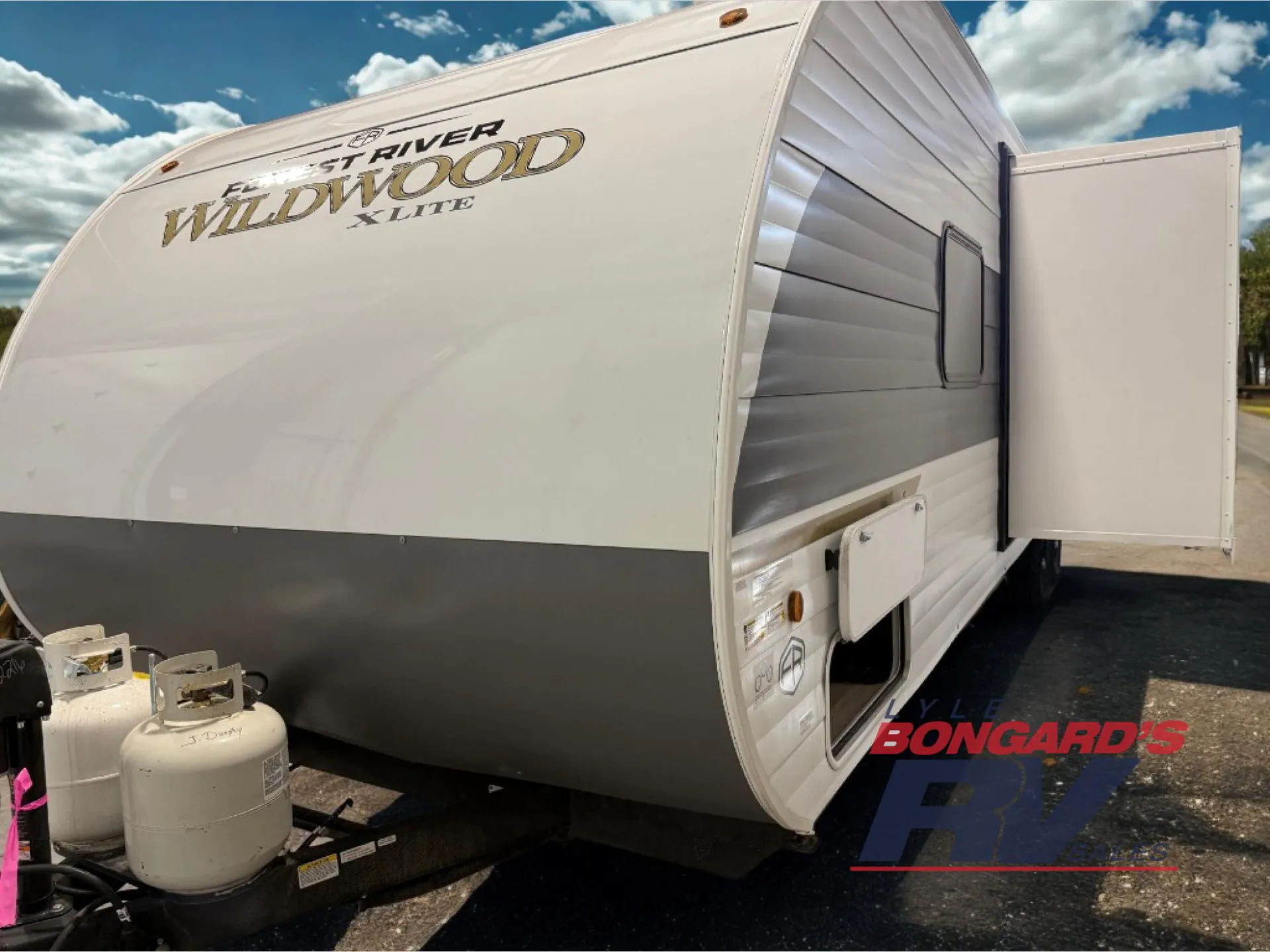 2026 Forest River Wildwood 260ICE dealer photo 1 from Lyle Bongards RV Sales