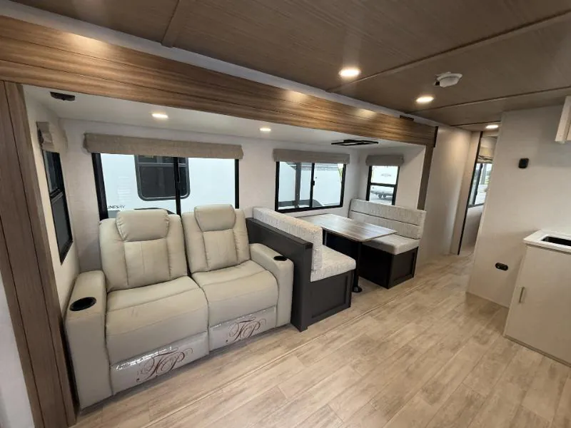 2027 Forest River Vibe 2900KB, Photos photo 2