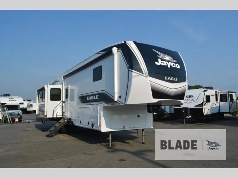2026 Jayco Eagle 335LSTS - Photo 2