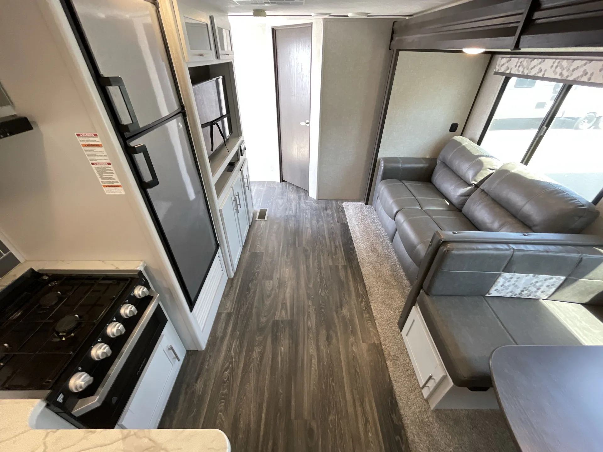 2020 Keystone Bullet 331BHS — living area main